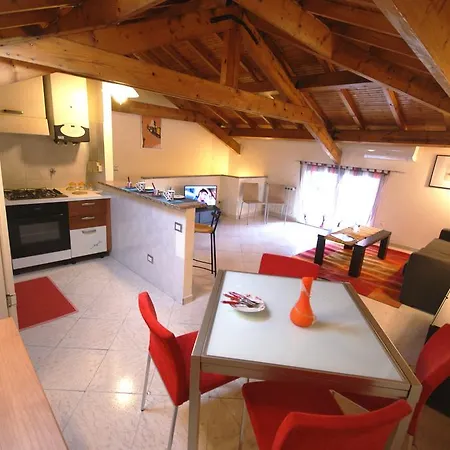 Mansarda Corso Inglesi Appartement *
